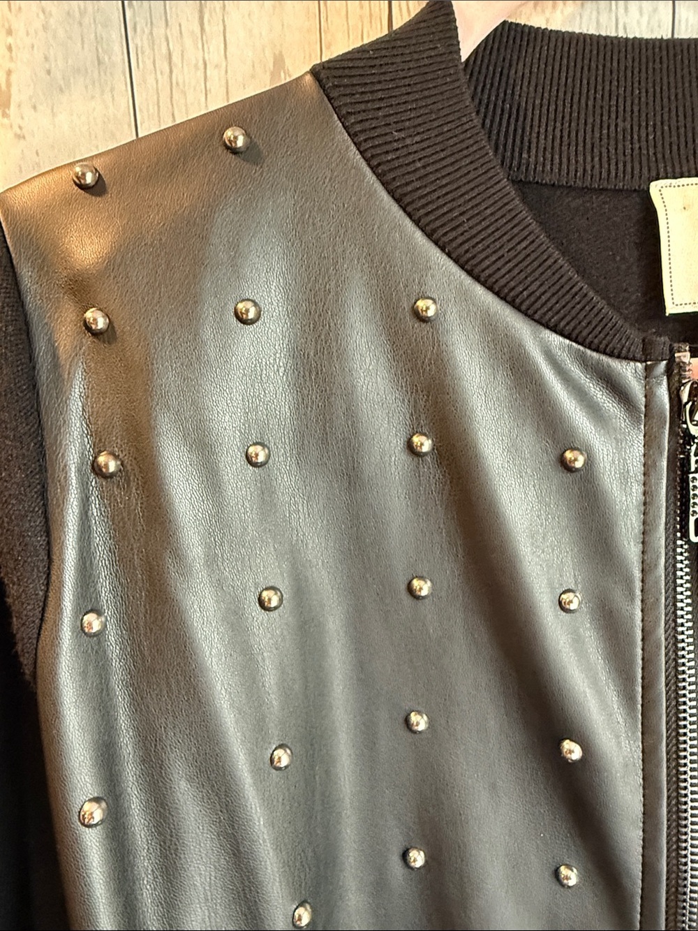Sioni Black Faux Leather Zip Front Bomber Jacket Sweater Large NWT - Picture 2 of 6